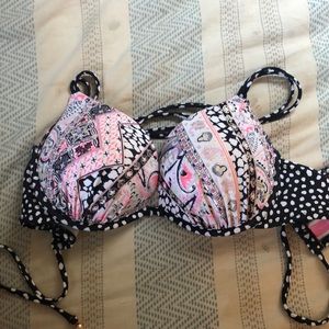 Victoria’s Secret bikini top